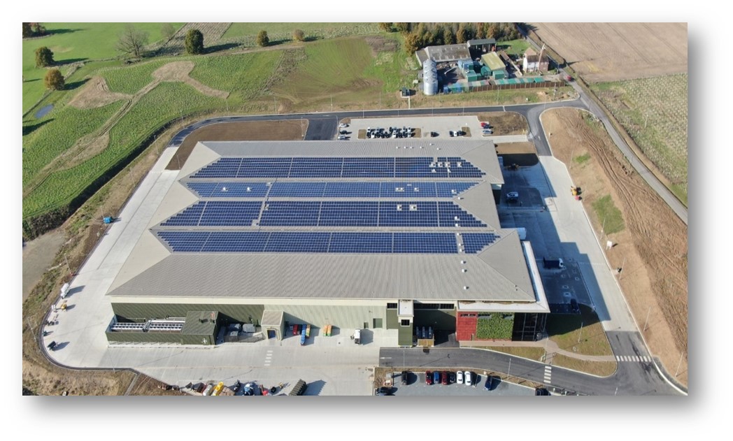 The Berry Gardens packhouse contains 3614 solar panels which produce enough power to run 237 four bedroomed houses per year! 
#futurefarming #solarpannels #sustainability #eco