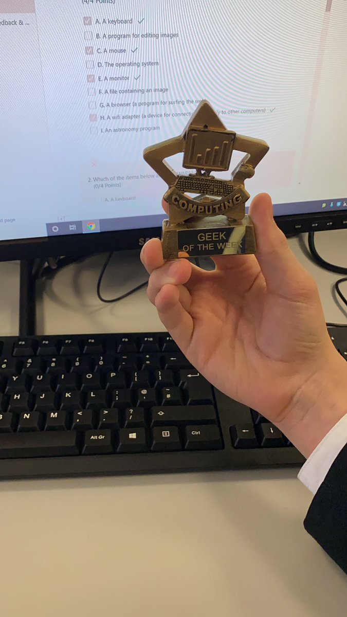 la_computersci's tweet photo. Congratulations to Kobe for being the 8B geek of the week #geekoftheweek #lovecomputerscience https://t.co/mY1qiVokcp