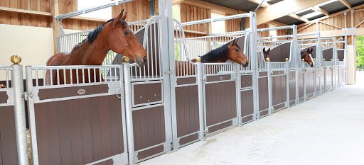 FNEPE's tweet image. La FNEPE très inquiète de l effondrement économique de la filière cheval .Ce nouveau confinement va détruire beaucoup d exploitations