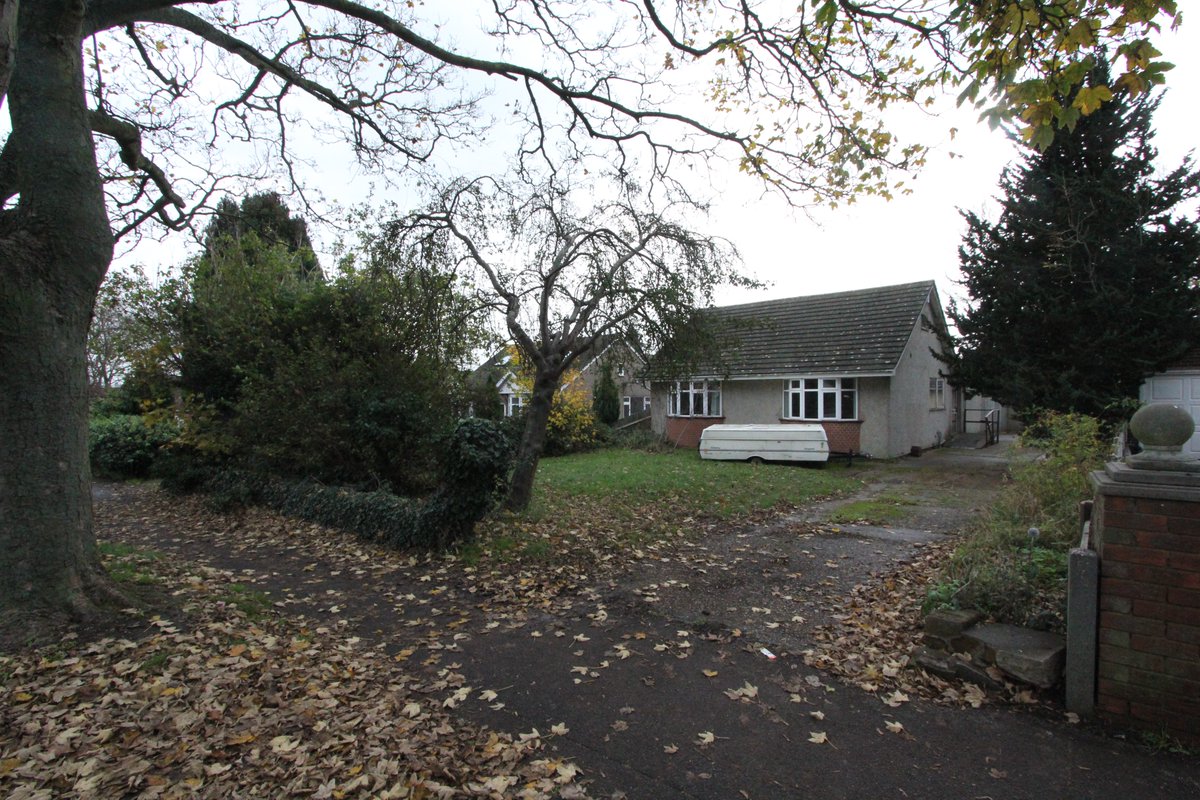 Calling all Developers and Investors - this Rochester bungalow in a large third of an acre plot has scope to turn into a large detached family home close to excellent schools and the Airport. £500,000 to £525,000. Watch our video guided tour: lnkd.in/dVZvqdv #development
