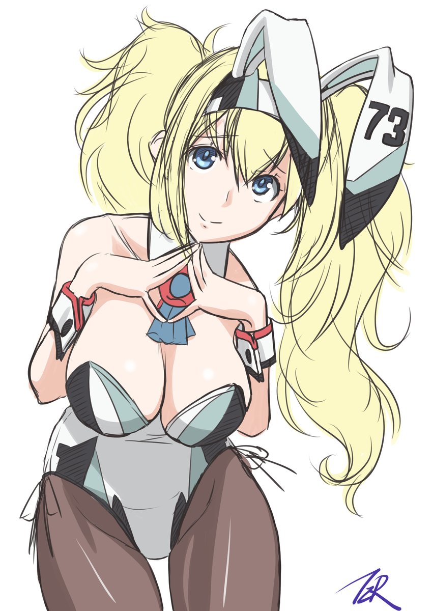 ガンビーラフ
耳は垂れ下がる前提 