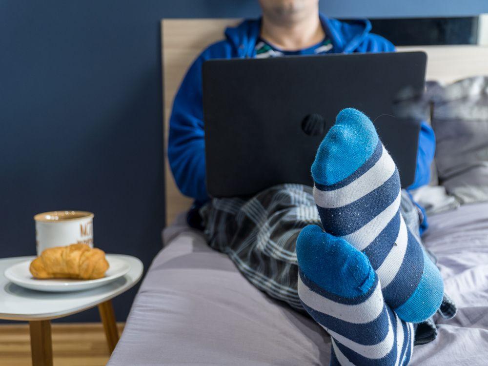 financialpost's tweet photo. #ICYMI  Howard Levitt: Working from home giving rise to insidious trend — time theft by employees https://t.co/7xh3F3MJDv https://t.co/RcwtoleACT