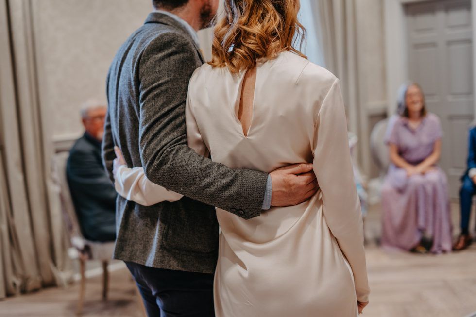 Ally &amp; Marty's gorgeous Edinburgh micro wedding is featured over on <a href="/TWedCollective/">TheWeddingCollective</a> blog today! Ally wears our Knight bias-cut dress in bespoke colour 'bloom' 🌷#microwedding #smallwedding 
buff.ly/2IPp39x