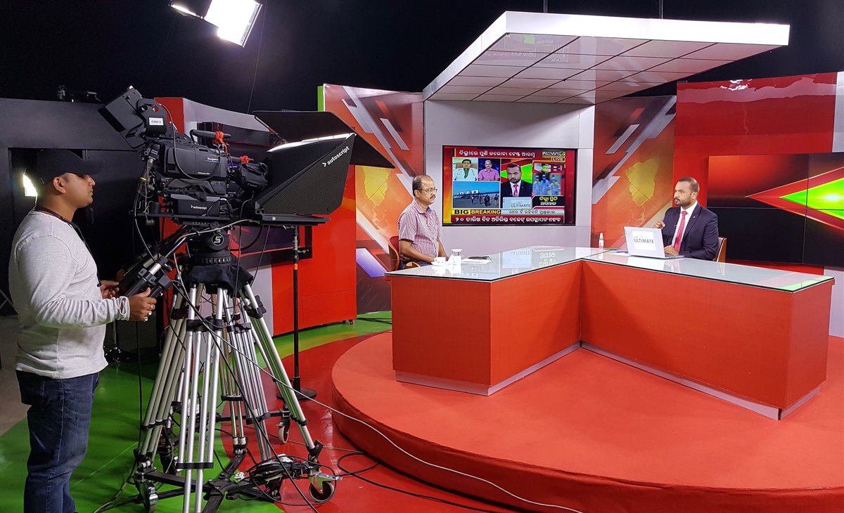 OCTOPUSNewsroom's tweet photo. We are delighted to be working with @NEWS7Odia, the first service in the Odisha region of #India to be using #OctopusX! 

Here is their CEO Sunil Das and the team with Octopus in action.

If you want to know more about Octopus X you can book a demo: https://t.co/0iawwn26It https://t.co/hUCd1yWfKB