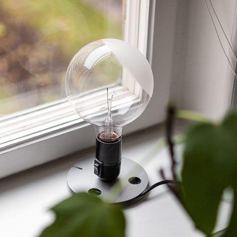 LightForm_'s tweet photo. Gifts for Design Lovers💡  Designed by Achille Castiglioni, the @FlosWorldwide Lampadina table light has a spool at its base to wind and hold its excess cord as needed. Now available in 6 colours: green, turquoise, violet, white, black or orange https://t.co/aqlzOi1AZj #giftideas https://t.co/MFrDiQHH98