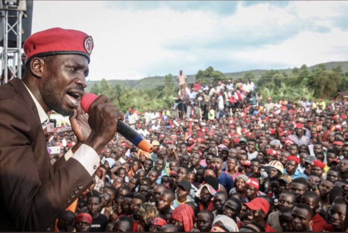 YkeeBenda's tweet photo. Uganda police , this is not right at all,  #FreeBobiwine . https://t.co/VRpp2buIQK