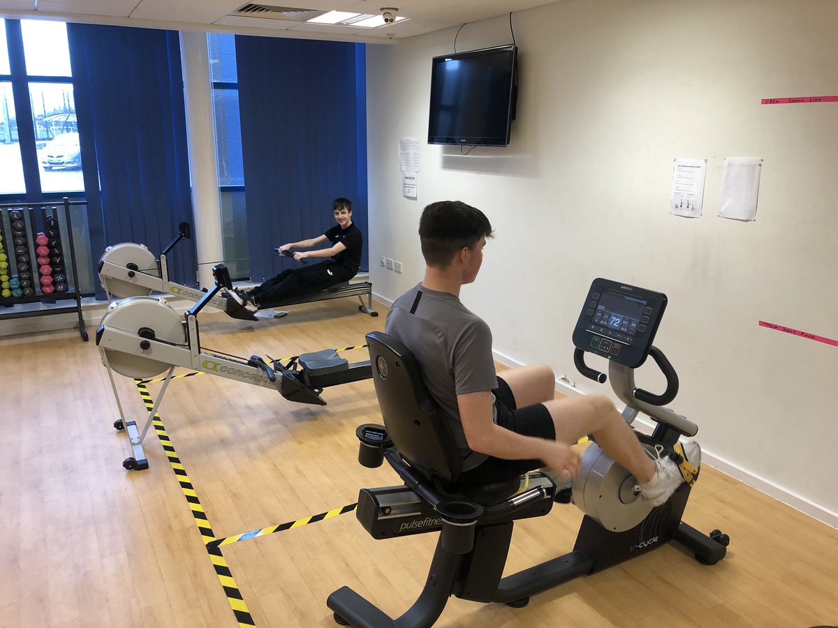 FC_Active's tweet photo. Our level 2 Sport and Public service students working hard in the gym completing their 6 week training programmes #repitout #justkeeprunning https://t.co/gCUc7EROty
