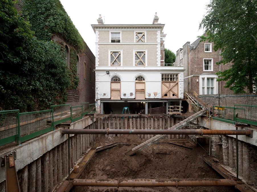 SFA_Architects's tweet photo. We have plenty of experience of complex basement digs and this was a big one. Major works like this need careful co-ordination of the complex structural, mechanical and environmental conditions of a site. Read more: https://t.co/mmVBAcNXQ1 #BasementWorks #ResidentialArchitecture https://t.co/hMt0HUev7Q