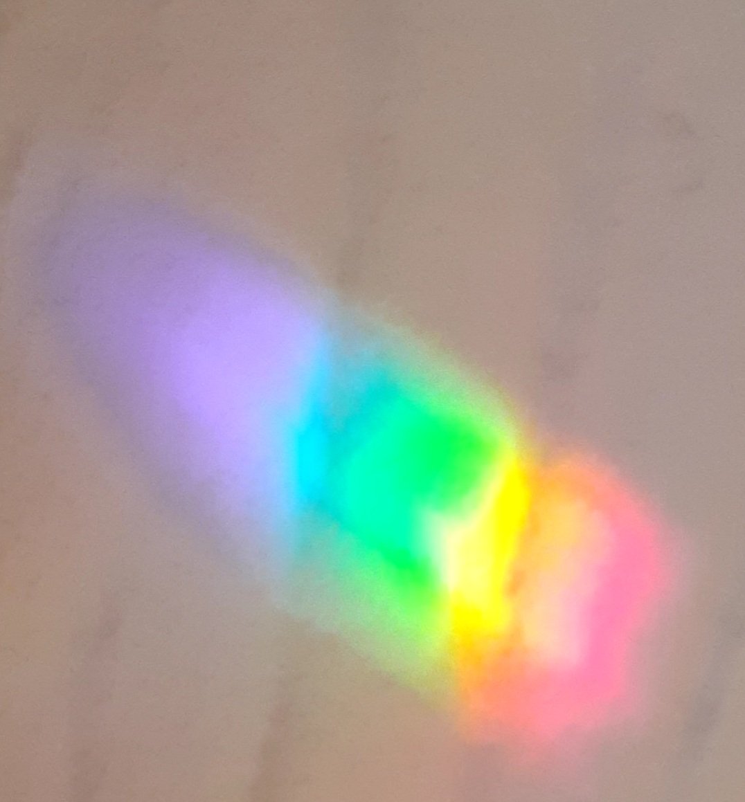 _SmileyRose1's tweet photo. #HowPretty. I have put some small decorative glass window hangers, in my bedroom. This morning I woke up to see all of these colourful prisms on my landing. 😃 https://t.co/FPMKdEMXCE
