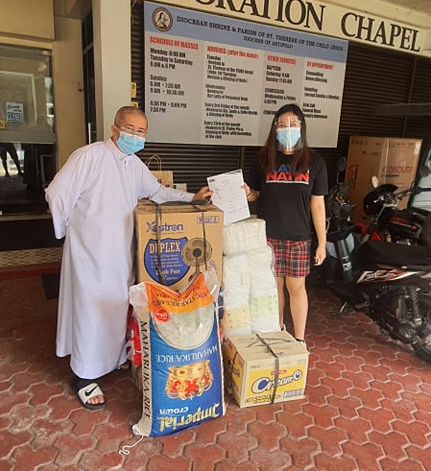 KayaNatinPH's tweet photo. LOOK: Our Bangon Luzon relief drive, in partnership with the Office of VP @lenirobredo, has turned over food items, a sack of rice, vitamins and medical supplies, adult diapers, and electric fans to Josefheim Foundation, a shelter for the elderly in Marikina City. https://t.co/rc8ifpsqmm