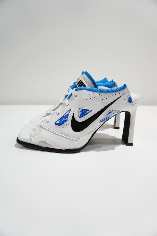 NikeのデッドストックのスニーカーをアップサイクルしたAncuta Sarcaの