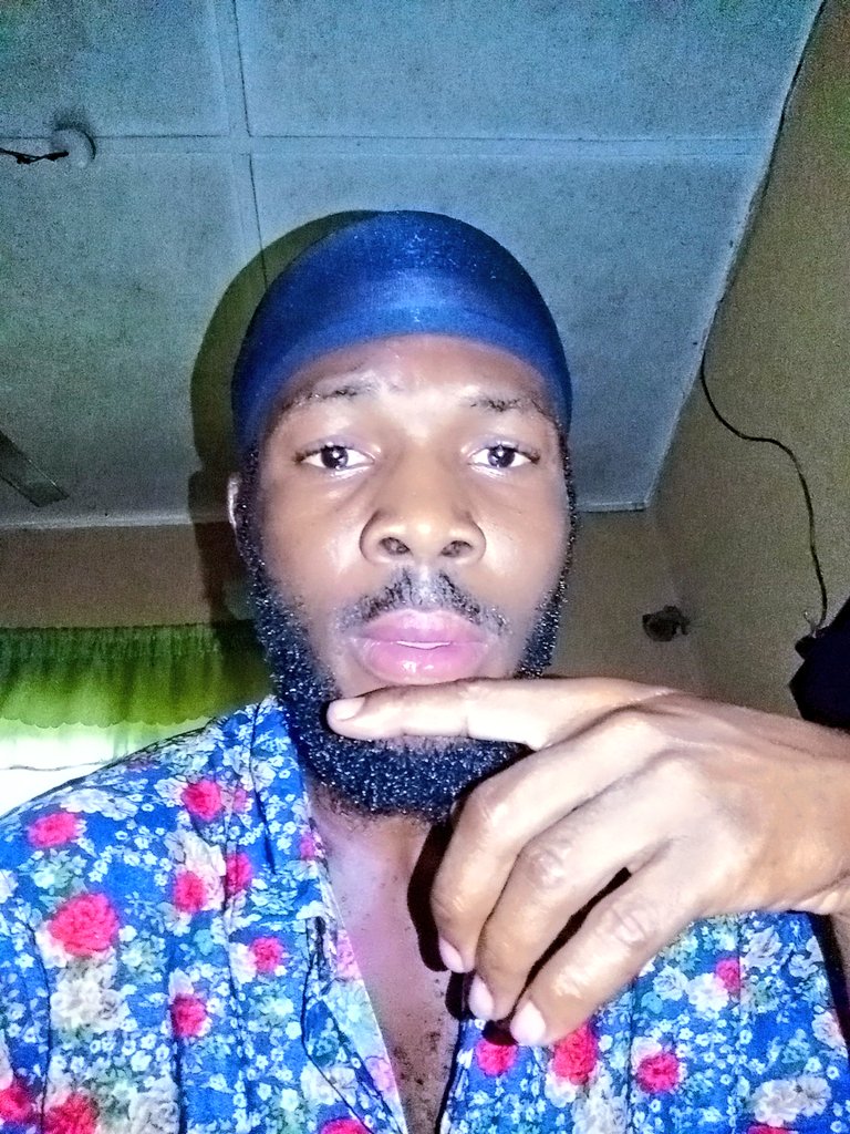 iamsmallmouth's tweet photo. Now that am in USA people are just calling me .
When I was in NG 🇳🇬( Nigeria incase you don't understand )
Nobody dey even flash me.
Well am enjoying my USA 🇺🇸
#thereisNothingGodcanNotDo😂
#9jaWillbeBetterSoon 🇳🇬
#inowhy
#SmallmouthComedian
#TrendingNow https://t.co/6eQ1taEAAI