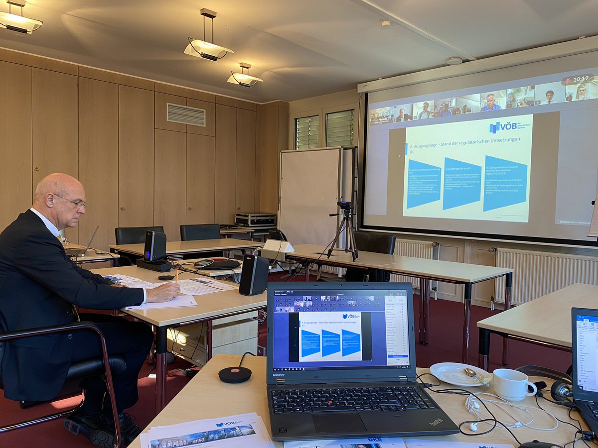 St_Hirschmann's tweet photo. Wegen #Corona findet die Fachtagung für #Vergütungsbeauftragte @voeb_banken @voebservice komplett virtuell statt. Tolles Programm zu #CompensationGovernance #Vergütungsregulierung #NewPay im Banking. Danke an @DKB_Politics @EBA_News @bundesbank @LBBW @EurexGroup &amp; alle Gäste🙏 https://t.co/iTVE8fDImm