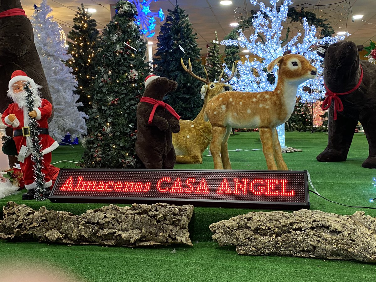 radiogolex's tweet photo. NAVIDAD 🎁🎄 

Decora tu empresa, tienda o casa con los elementos y motivos navideños de más calidad que puedes encontrar en nuestra exposición de Casa Ángel (@Casaangelsl )

📍Avda. de A Rúa | Almendralejo https://t.co/Pw05b4iOEL