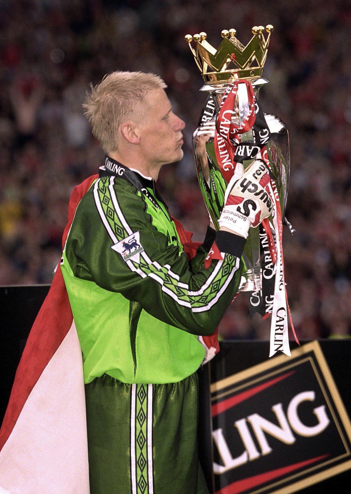 Happy 57th birthday to legendary Peter Schmeichel 