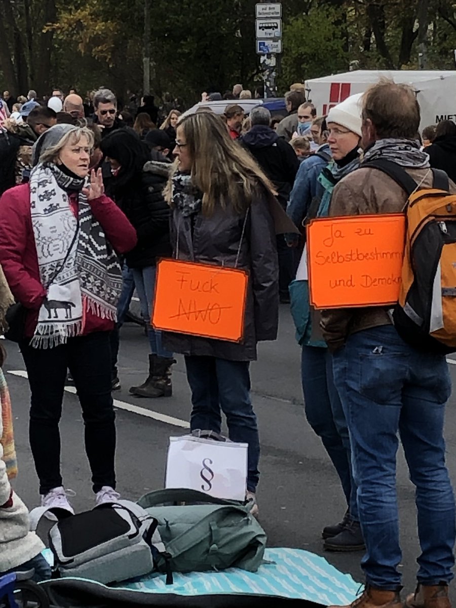 “fuck new world order” #b1811