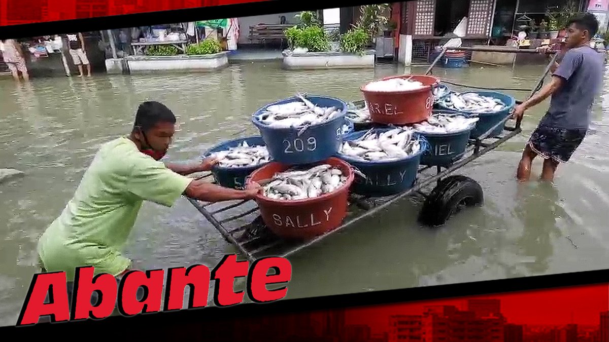 AbanteNews's tweet photo. TINGNAN: Hanapbuhay, tuloy pa rin sa Binangonan sa gitna ng baha
https://t.co/nV2jSgvl1L
#Hanapbuhay
#baha
#Binangonan
#bridge 
#Rizal
#TunaynaTabloidista
#AbanteNews
#AbanteVideos
@patrickadalin https://t.co/c1mEyx8xnj