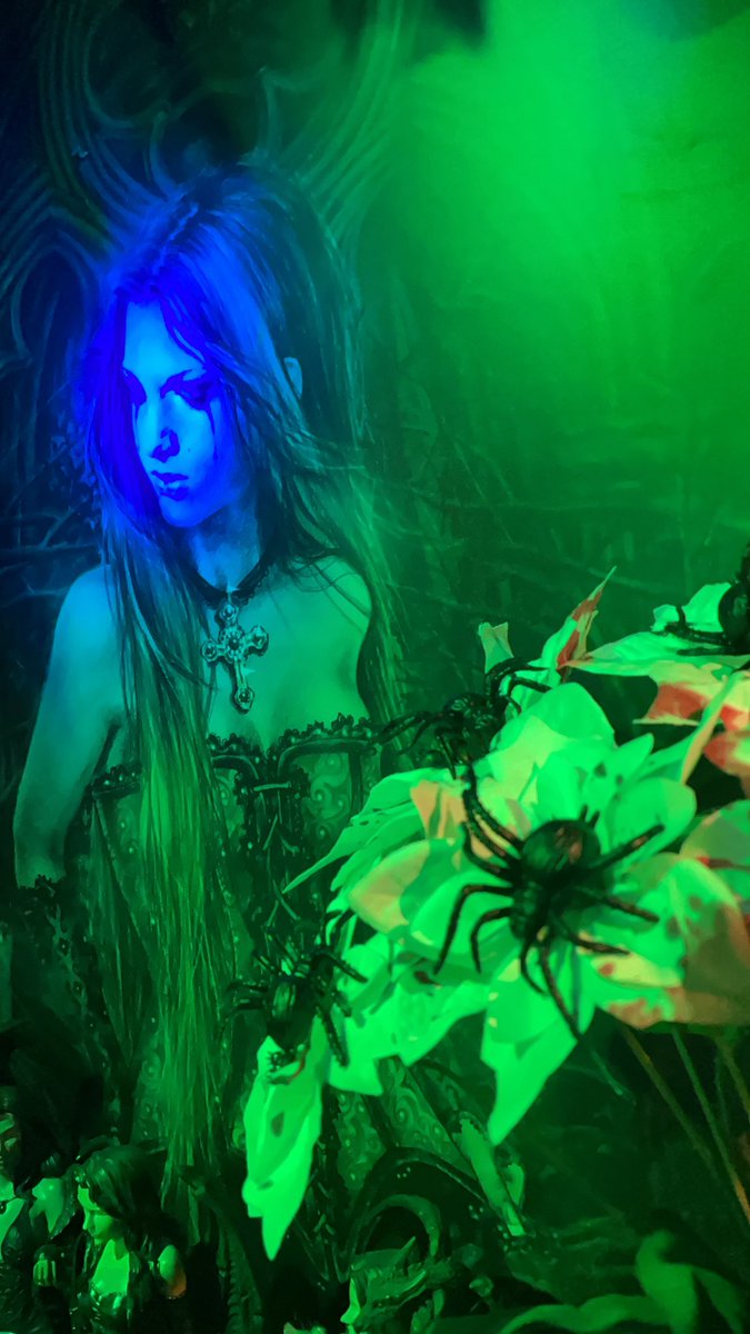 GothicBar's tweet photo. open

#shinsaibashi #gothic #大阪 #難波 #心斎橋 #フェティッシュ #仮面 #マスケラ #ゴシック #アングラ #ダーク #ホラー #CAMILLE #カオス #ガーゴイル #インテリア #アート #ガスマスク #カオス #オブジェ #tatoo #bar #アングラ https://t.co/Q49MRyjlfq