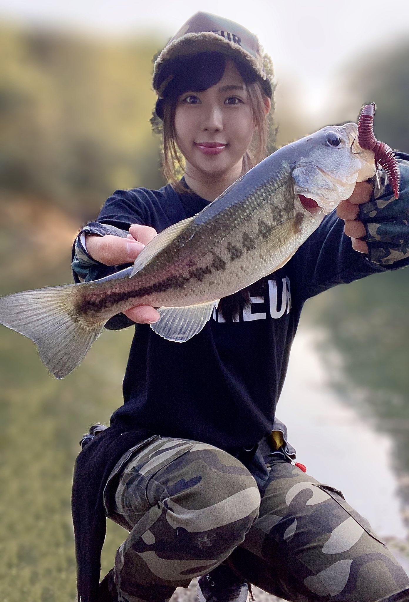 Chizuru ちづる Chizuru は ちずる ちづる どっち て聞かれる事あるけど 千鶴 ちづる だよ 釣り バス釣り アウトドア ブラックバス 釣りアパレル アパレル Bonheur 釣りファッション アウトドアファッション キャップ 帽子 Tシャツ