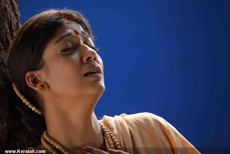 Need her nose  #HappyBirthdayNayanthara