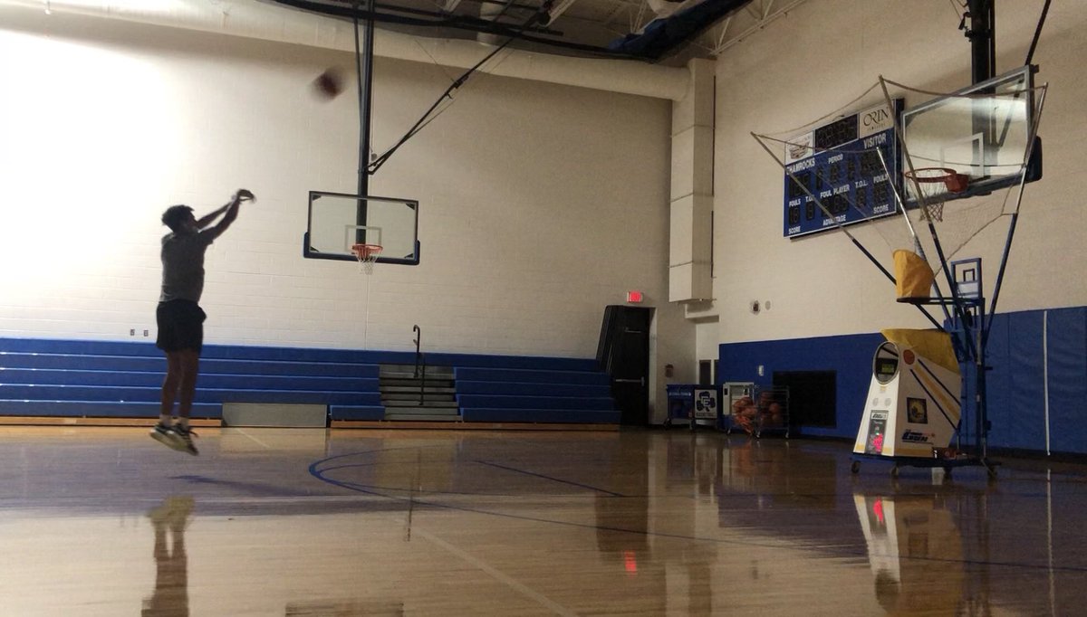 D_Scott12GoBlue's tweet photo. @DETROITCCAD #HardWorkWontPause
#FaithOverFear #WEareCC #ThroughAdversity #JordanScott12 @DetCCbasketball @JordanScott_12 https://t.co/3zPoS3O6LB