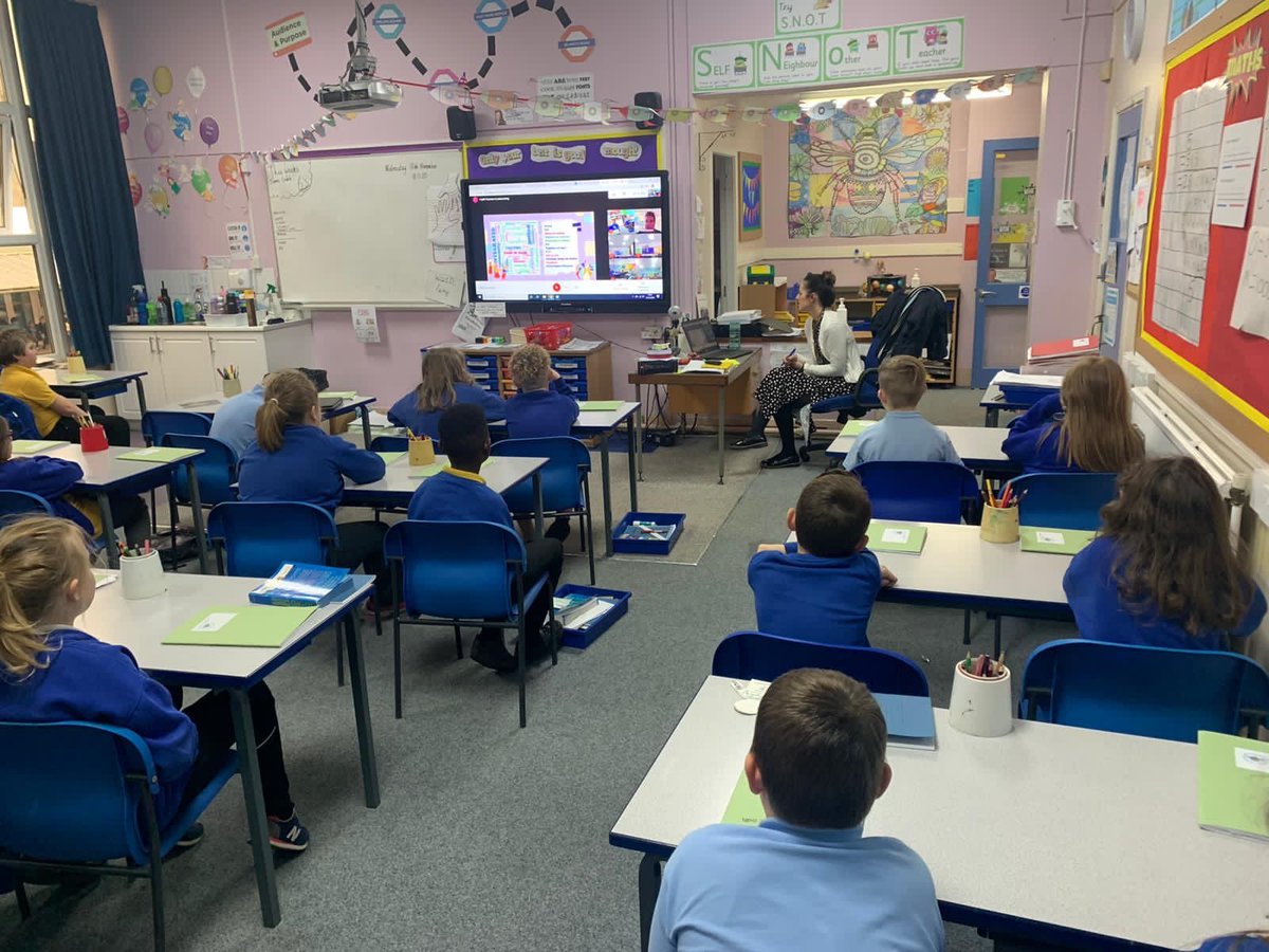 Blackburn_prim's tweet photo. Day 3 of #Antibullyingweek2020 @MissPbsj virtual visits to KS1 and KS2 #kindnessmatters #makeyourpledge #belong 🐝 https://t.co/uUGky4Nsue