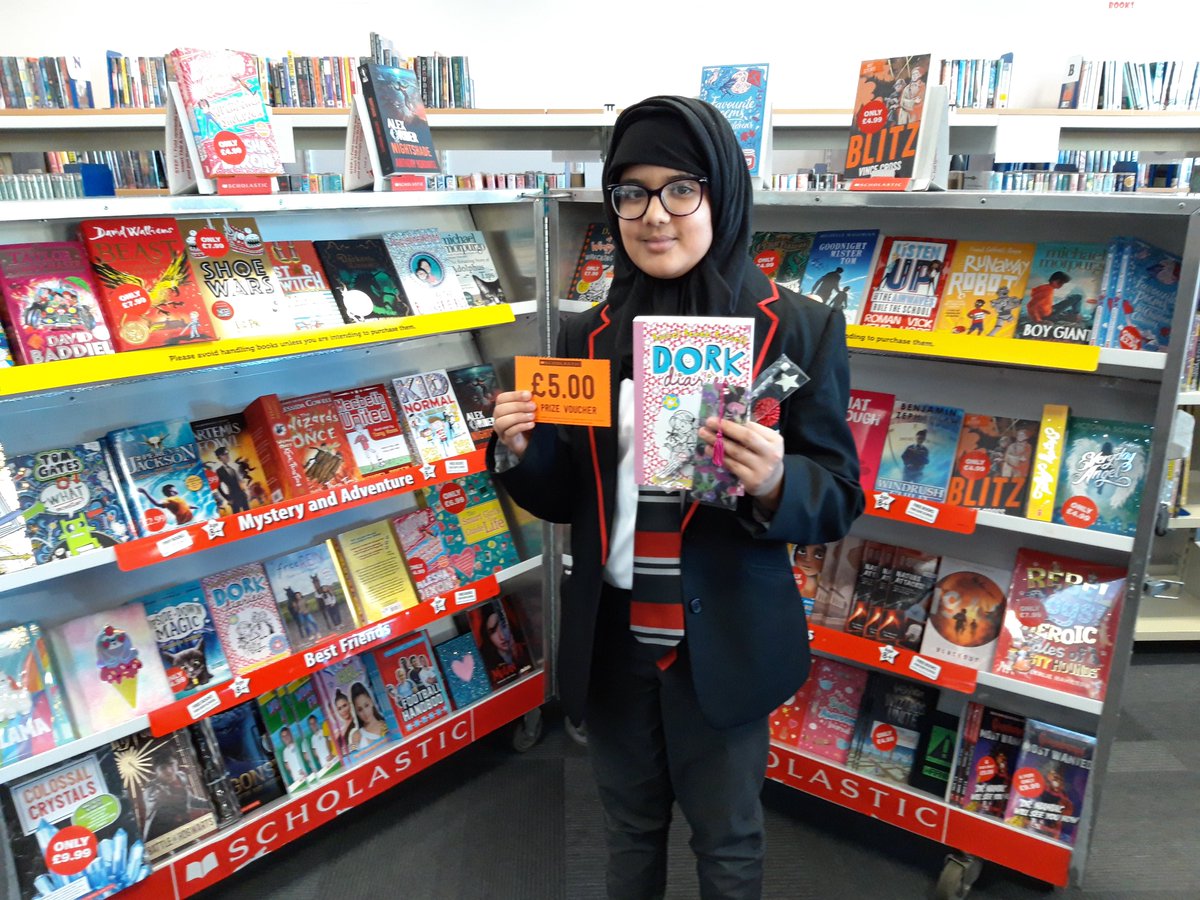 TheChalkHills's tweet photo. When running a book fair with @scholasticuk they provide you with vouchers to give as prizes for literacy competitions. We have given these out over the last two days and all students were thrilled to receive a free book or stationary! Thank you Scholastic!! #AtChalkWeRead https://t.co/4WPUTH4eei
