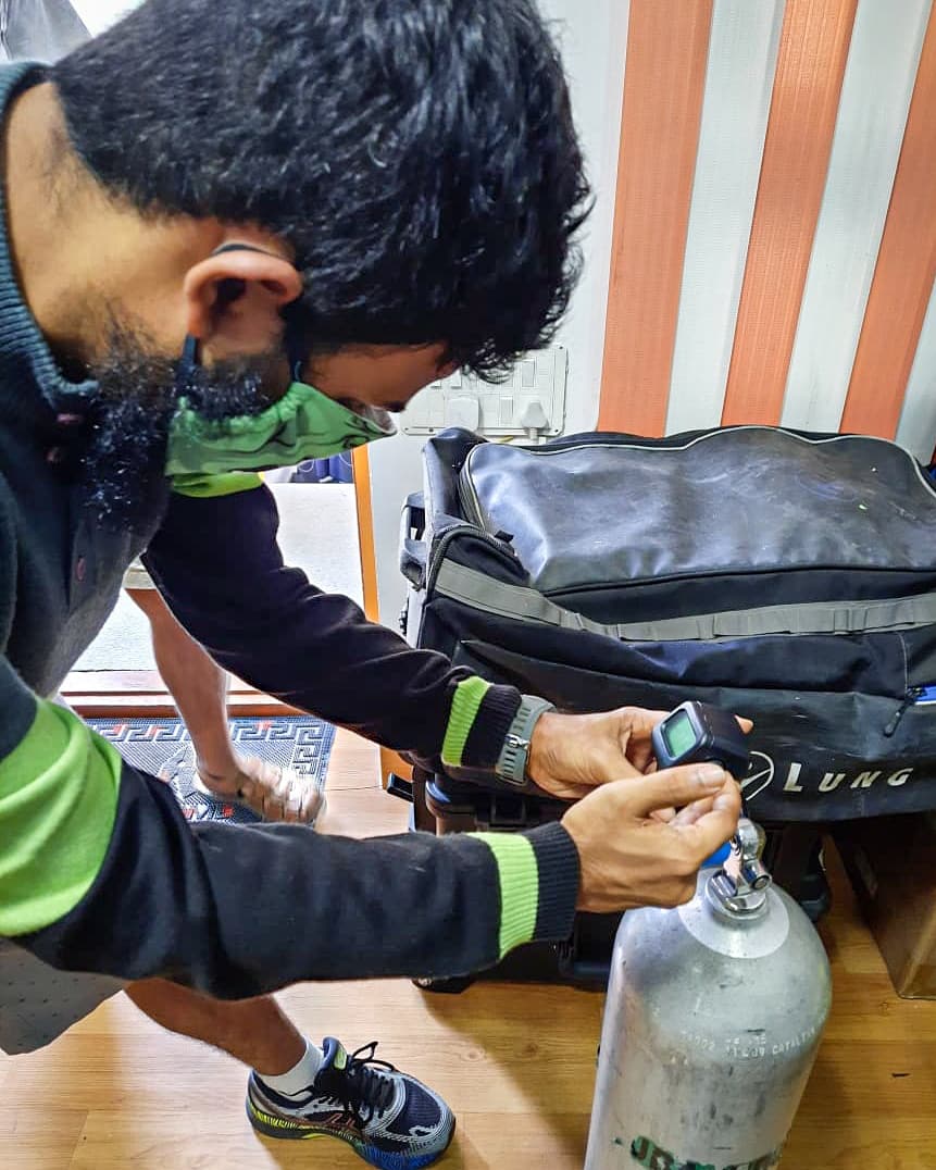 IndiaDives's tweet image. Hulk, happy. More dive time. 
Ticked off bucketlist: PADI Enriched Air Diver Course. Next stop: Maldives!
.
.
.
#scubadiving #divecourse #PADI #divetravel #nitrox #enrichedairdiver #PlanetScubaIndia #indiadives #sosindia #scubadivingindia
@paditv