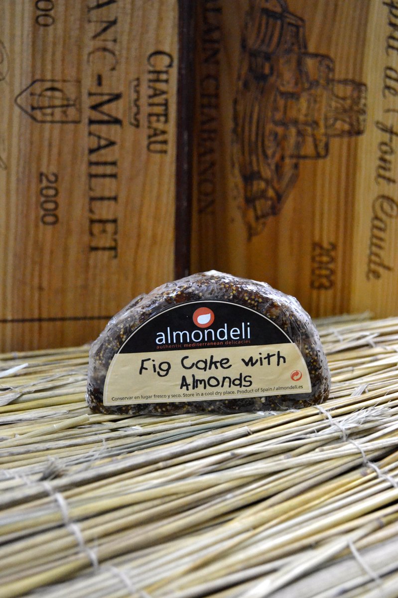 Almonds and fig/date cakes are back in folks! Apologies for the wait 🙏🏼 #valenciaalmonds