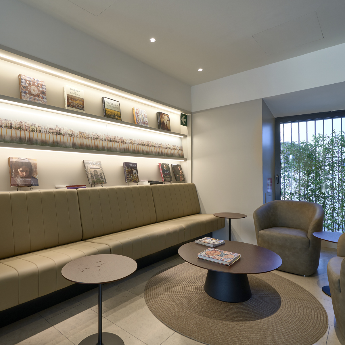 Ya sea dentro o fuera de tu habitación🛌, 📍 Hotel Kivir es un lugar para disfrutar del lujo✨, el confort👌 y la tranquilidad😌 que solo nosotros podemos ofrecerte.😉⁣
⁣
Te esperamos muy pronto y con los brazos abiertos🤗 para volver a disfrutar juntos de todo eso y mucho más.