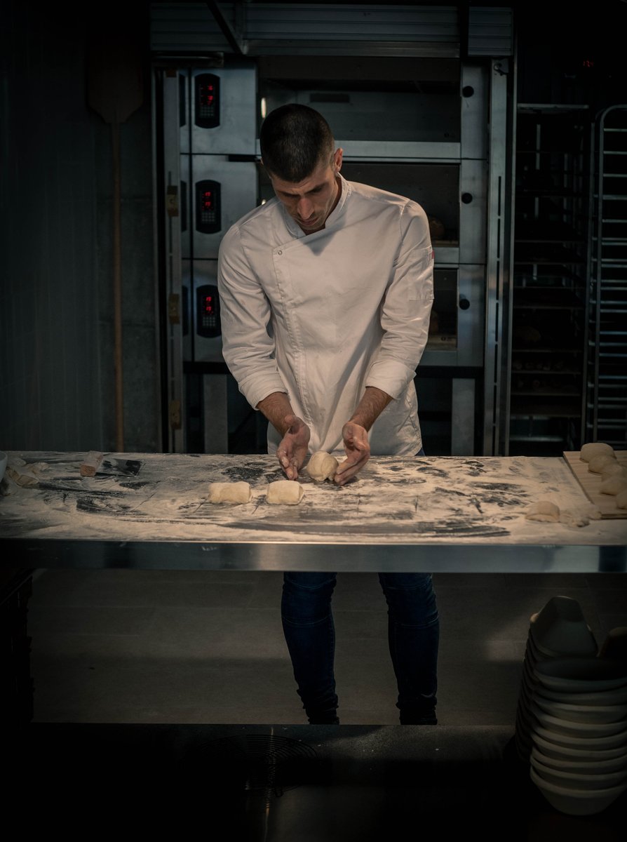 ¿Te gustaría montar un modelo de panadería único en España? En la franquicia Fermento Casa de Panaderos combinan vanguardia y tradición para impulsar un proyecto que ha sido aclamado por el sector. ¡Descúbrelos! ow.ly/OIL850CnLcq