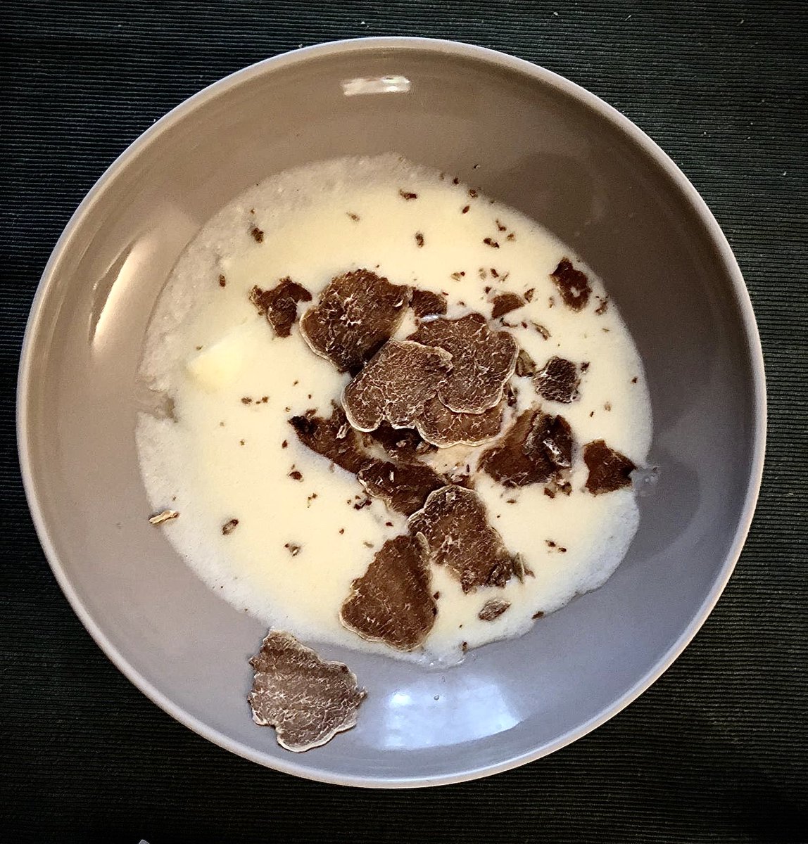 <a href="/ChampagneJeanB/">@ChampagneJeanB</a> and #albatruffles 
Splendid #champagne #dinner with <a href="/Korkyo1/">Korkyo</a> #food #champagnemoments #champagnelover #truffle #truffles