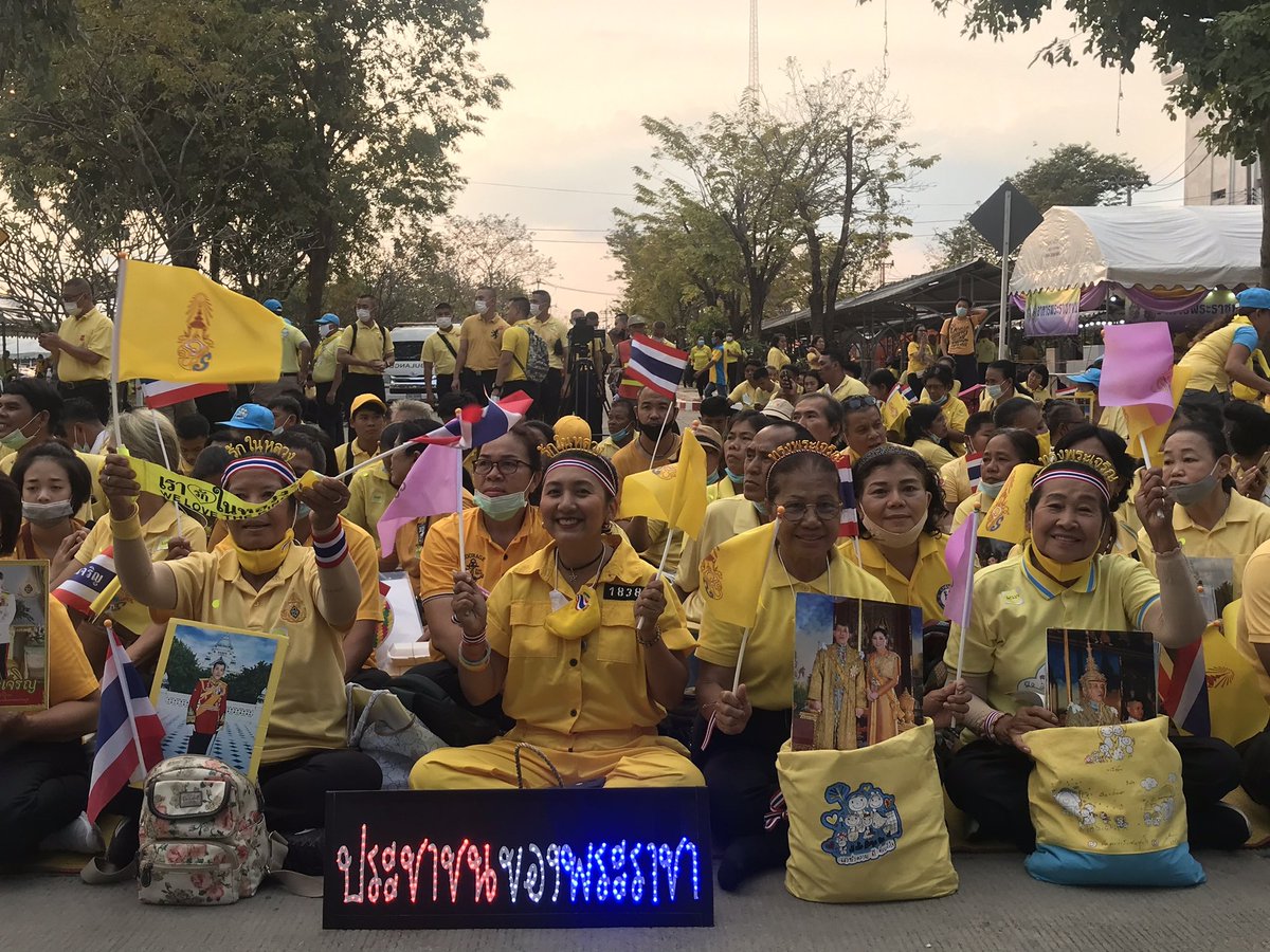 Tonglar1's tweet photo. #รักกันคือรักชาติ
#เราจะเดินไปด้วยกันด้วยความรัก https://t.co/H9xMTuqrJG