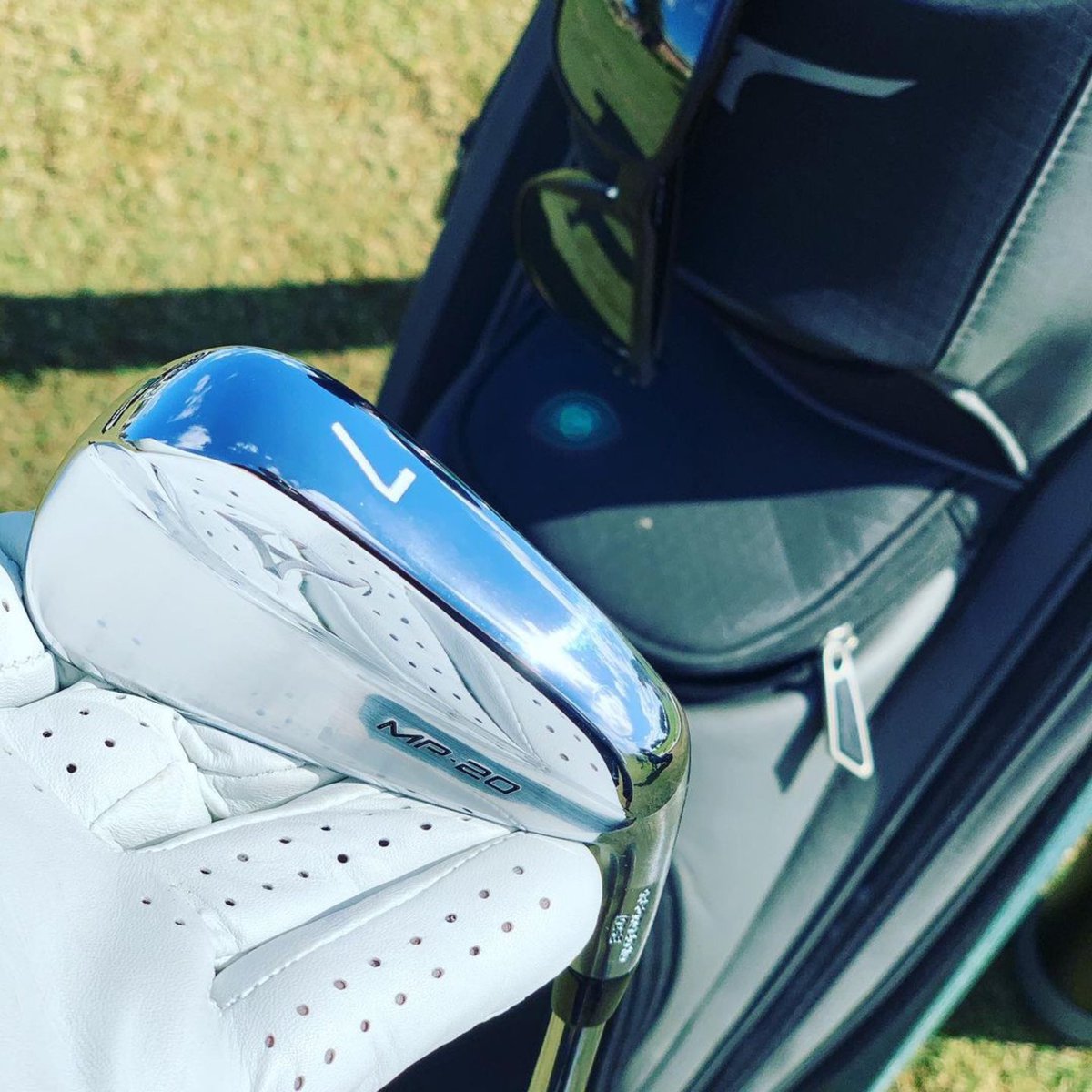 MizunoGolfEU's tweet photo. Pure muscleback - friend or foe? #MP20 #LayersOfFeel #nothingfeelslikeamizuno https://t.co/Mr3SiVmnJZ