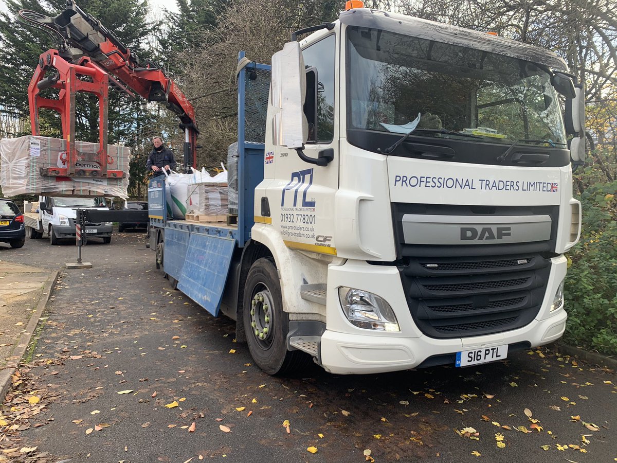 onsitepaving's tweet image. Top driver is Pete. Made it through the bad traffic to get my delivery done @ProTradersBM @Tobermore