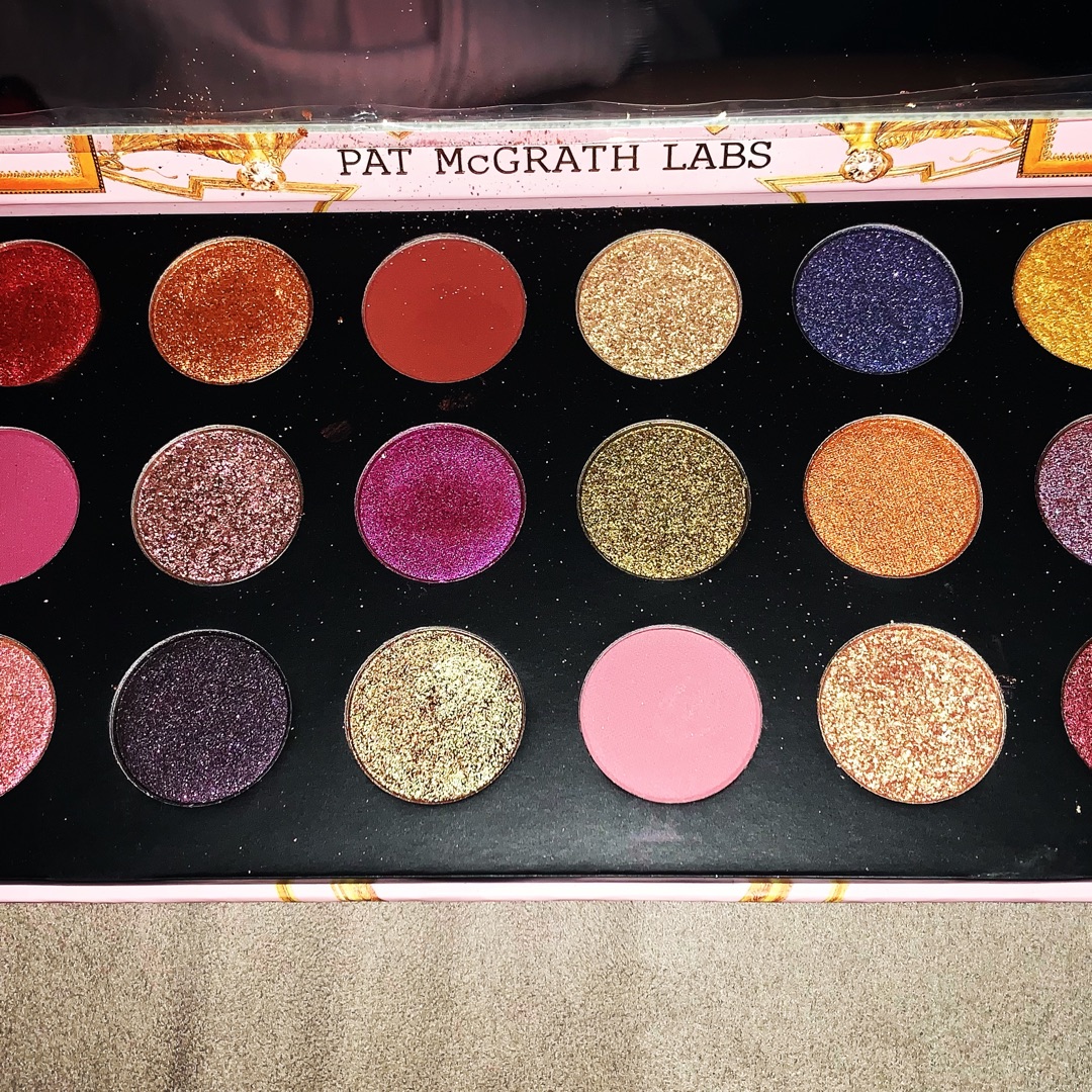 phantsz's tweet photo. obsessed 😍 #CelestialDivinity #contest #complimentary @patmcgrathreal @Influenster https://t.co/3nCTRWyqoR