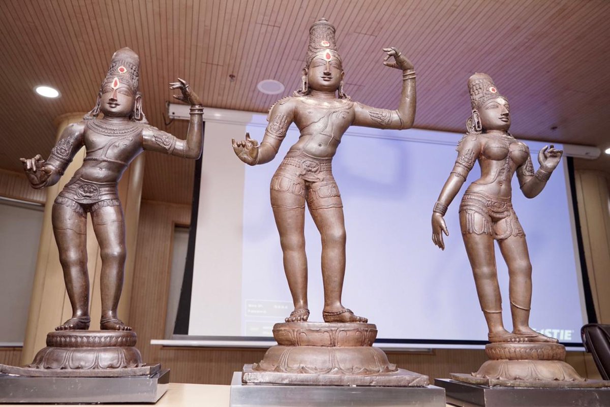 MinOfCultureGoI's tweet photo. Union MoS for Culture and Tourism (I/C) Shri @prahladspatel handed over the metal idols of Prabhu Shri Ram, Shri Lakshman and Maa Sita to Tamil Nadu Idol Wing today at Dharohar Bhawan, @ASIGoI in the presence of ADGP Abhay Kumar Singh, JS Ms Sanjukta Mudgal, &amp; other ASI officials https://t.co/NJX94VcRV2