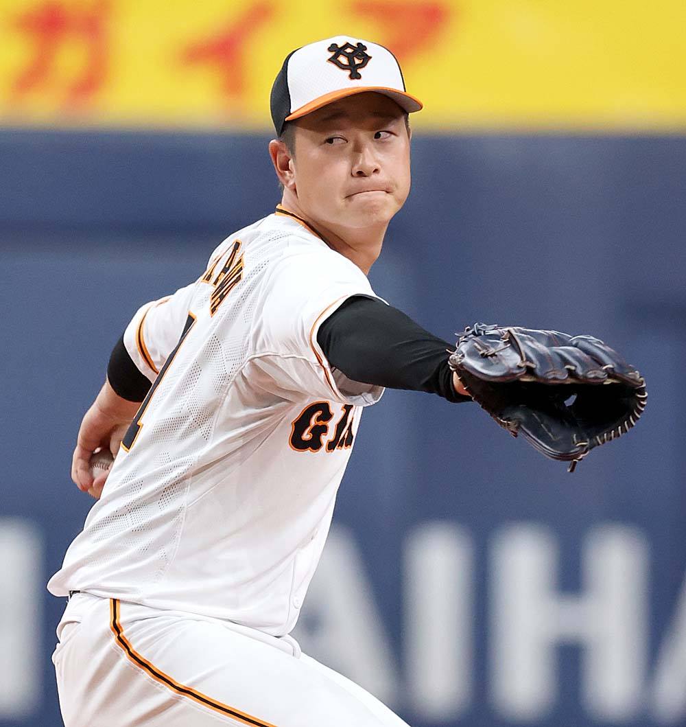 TokyoGiants's tweet photo. #練習 #京セラドーム大阪 🏟️

📸フォトギャラリー バッテリー編📸
#日本シリーズ 
#SMBC日本シリーズ2020 

#菅野智之 投手
#中川皓太 投手
#大城卓三 捕手
#今村信貴 投手

#withfans #tokyo #巨人 #ジャイアンツ #giants #野球 #プロ野球 https://t.co/AoZIj3Cv8U