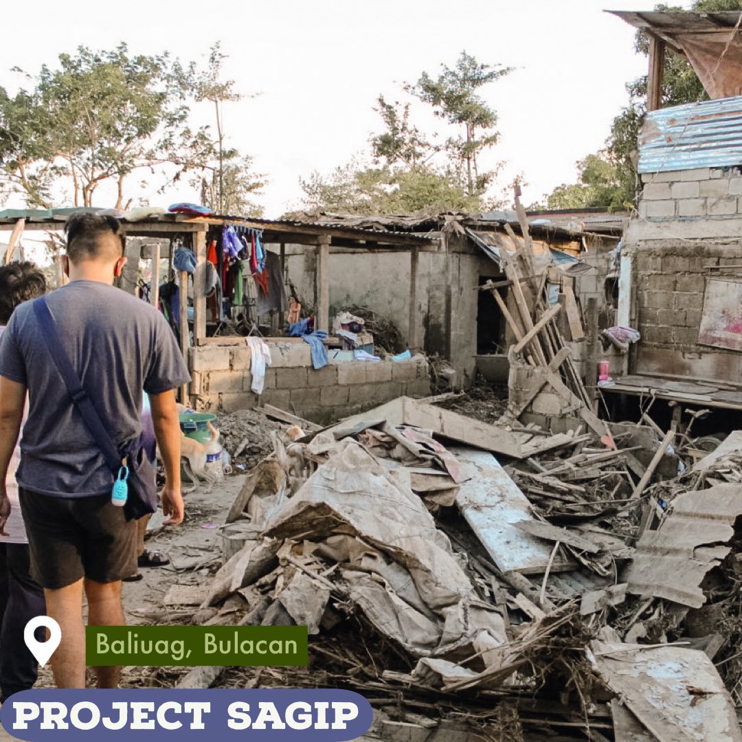 forourfarmers's tweet photo. What happened in Bulacan? 📣

We are sharing some photos during our dispatch yesterday. A lot of people lost their homes &amp; don’t know where to start over again. Thank you for helping us reach them, even the smallest help means the world to them. #ReliefPH #ProjectSagip ✊🇵🇭 https://t.co/a2HVdn73wA