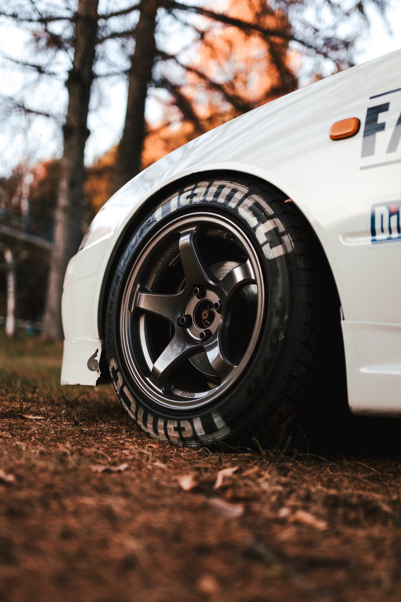My new wheel… ENKEI PF05 8j +25 TOYO PROXES R1R 195/55r15 この反り