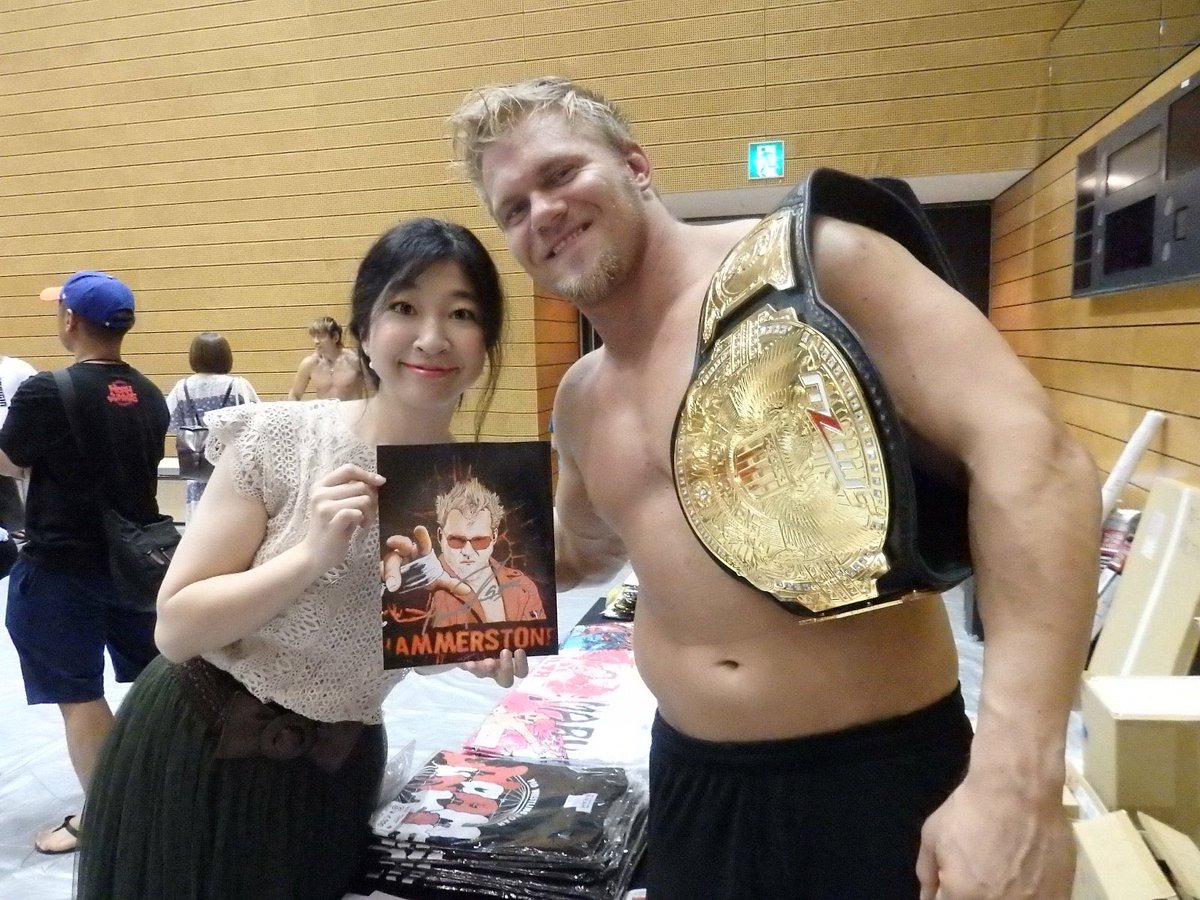 kanno_natsuki's tweet photo. ハマーストーン選手待望論を見かける今日この頃😊✨
海外選手がこの状況で日本のマットに上がるなんて夢のまた夢。
様々あるだろうに…。
と、大人ぶった思考で考えてみるも…。
でもやっぱり私はNOAHでまた観たい!
だって、格好良すぎるんだもの💓
#昨年のつくば大会にて
#Heiscool
#noah_ghc https://t.co/AE8usDtOcM