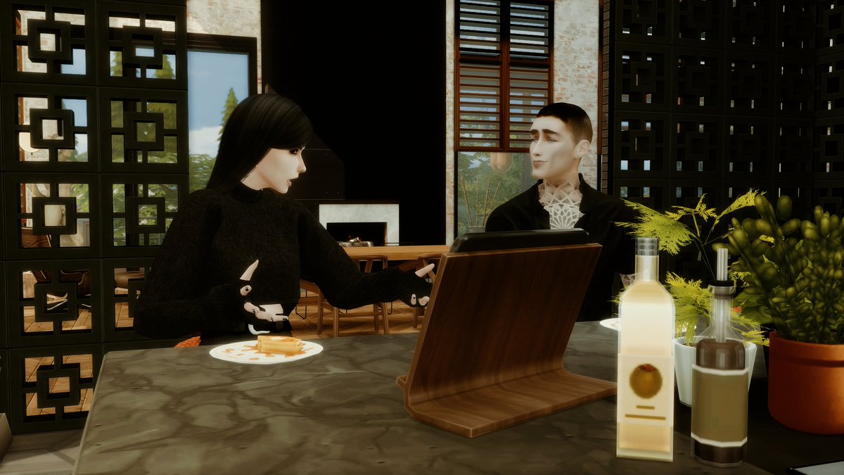 FOTOSCREENSHOT's tweet photo. Caleb y Leona dejando todo detalle en orden antes de hacer maletas e ir al MtK. Caleb le prometió a Cobain que lo llevaría a conocer la montaña, además era verano y con una familia de vampiros era pasarlo fatal. Se pronosticaba un verano extra caluroso. El plan eran 2 meses. https://t.co/LocNh7eC4t