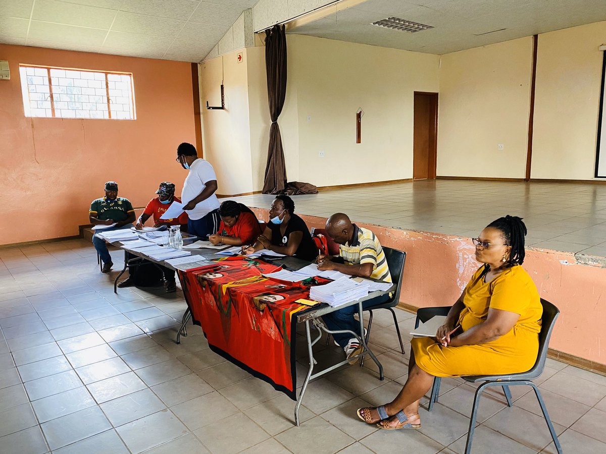 EFF_FreeState's tweet photo. [Seen In Pictures]: EFF Elections Manager @MTshwaku, Convener of deployees @PiabaMadokwe, Provincial Chair @MMakesini, Provincial Treasure @Seipati_Nanyane together with Regional leadership of Xhariep in preparatory meeting, preparing for CIC visit to ward 6 Mohokare on Sunday. https://t.co/htG6hQpazP