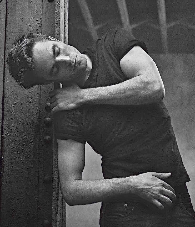 sallyvg's tweet photo. Robert Pattinson - MY Sexiest Man Alive https://t.co/SXNFmmSZ9H