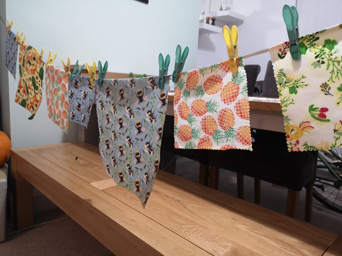 Did you know #beeswax #foodwraps are baked in the oven? Wings & Radicles HQ looks more like launderette than a beekeepers’ base, with all these wraps hanging to dry 😂 Get yours here ➡️ wingsandradicles.co.uk 

#handmade #creations #beeswaxproducts
#foodwraps #beeswaxwraps