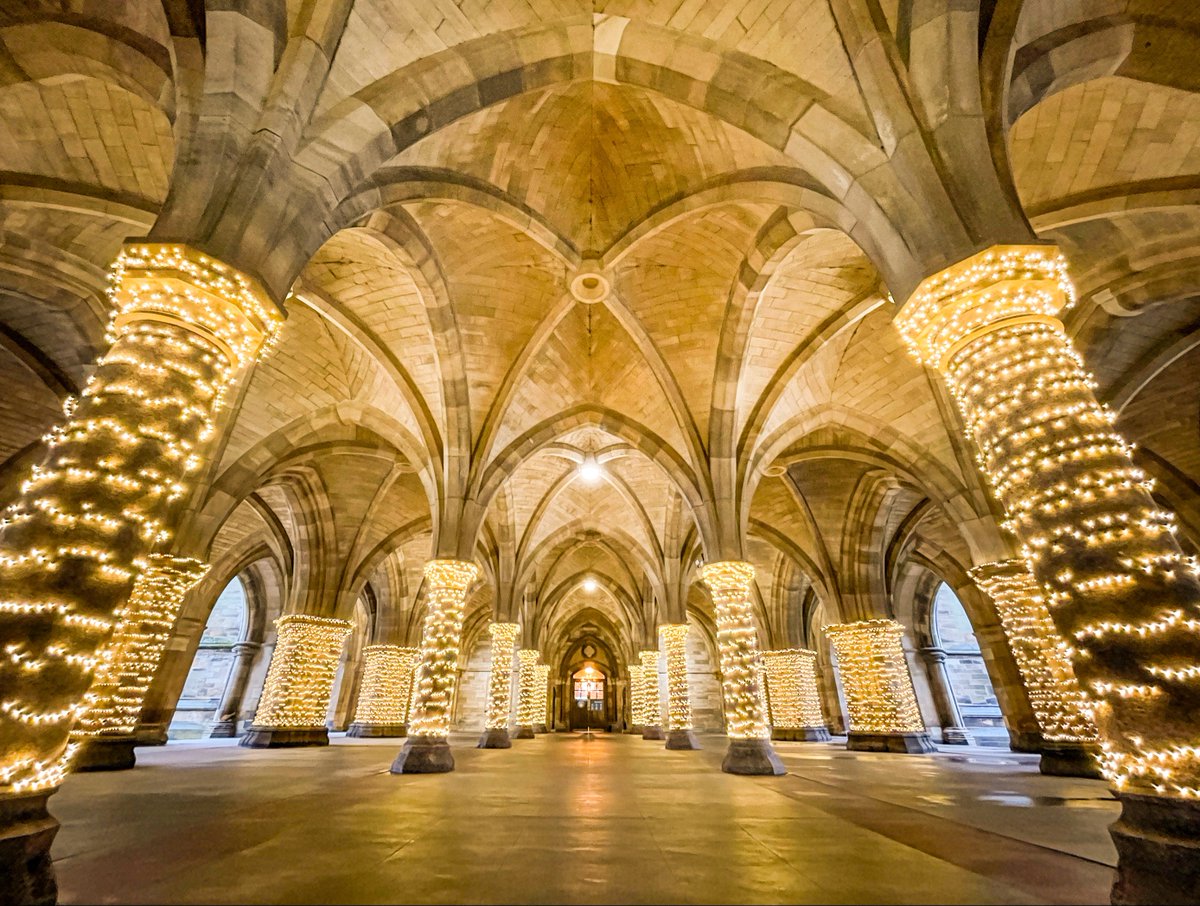 UofGlasgow's tweet photo. Our winter lights are officially on in the cloisters! 🤩

Big thanks to @UofGEstates for working their magic ✨

#TeamUofG ❤️ https://t.co/yE2evp6CBy