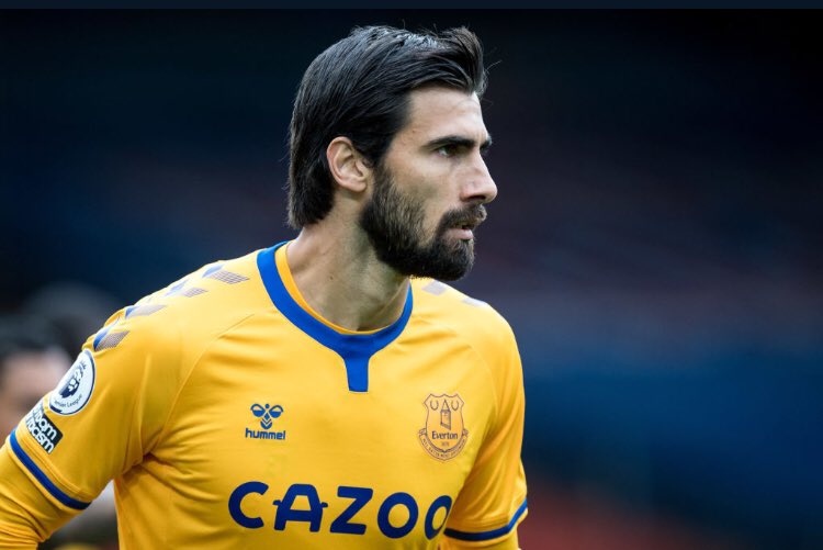 Despite Everton’s attempts to fix the midfield from last season with the signings of Allan and Doucoure the midfield is still presenting an issue, specifically in LCM. This issue at LCM is having an effect on the team since Allan has to step out affecting the sides balance.