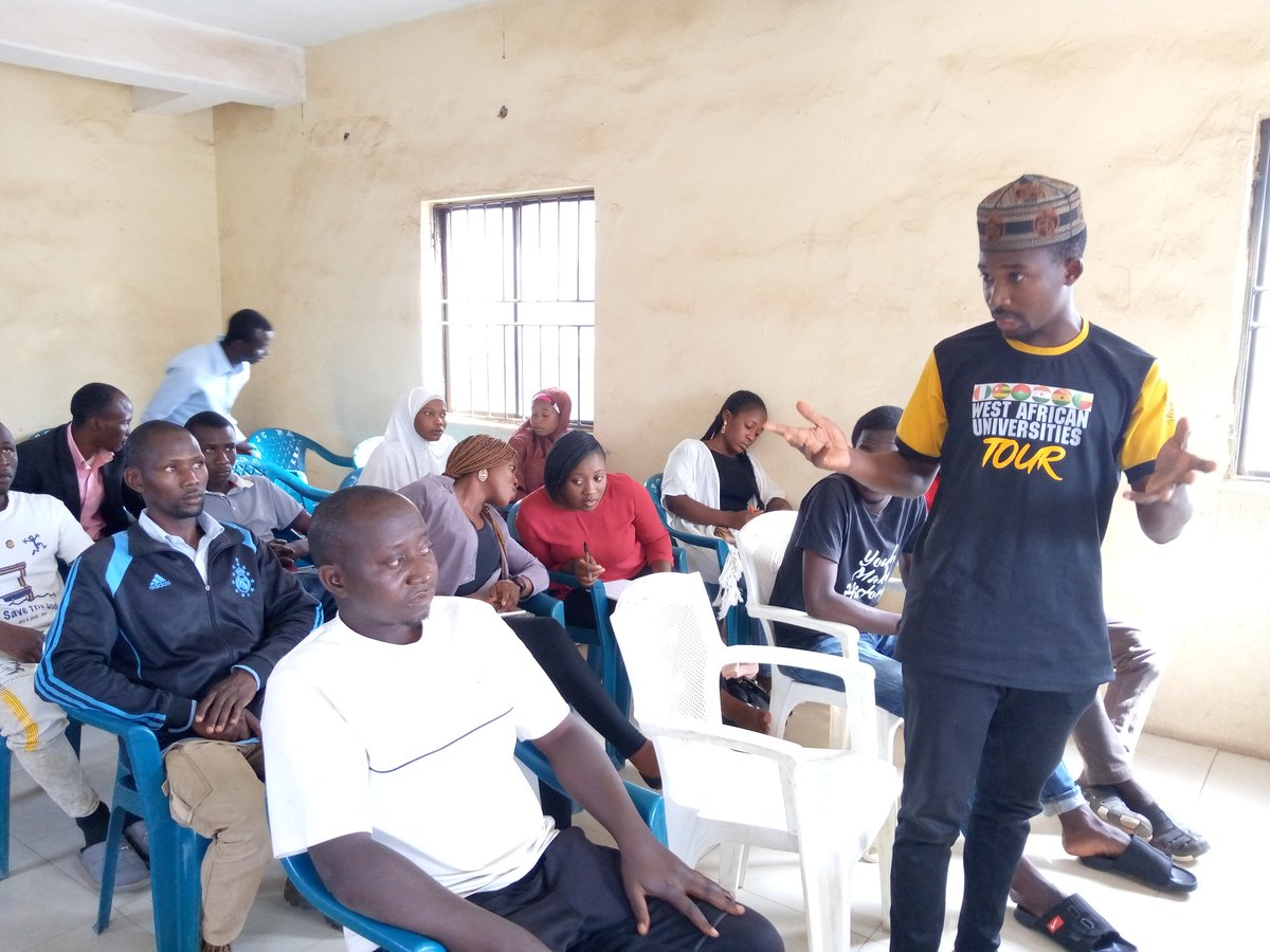 yiavha's tweet photo. Youth Interfaith Network (YIN) meeting were members deliberated on the way forward and strategies to help sustain the network
@peacedirect @PLSPeaceAgency @UN4Youth #faithplus #pluraliti https://t.co/L0ERtj6xy2