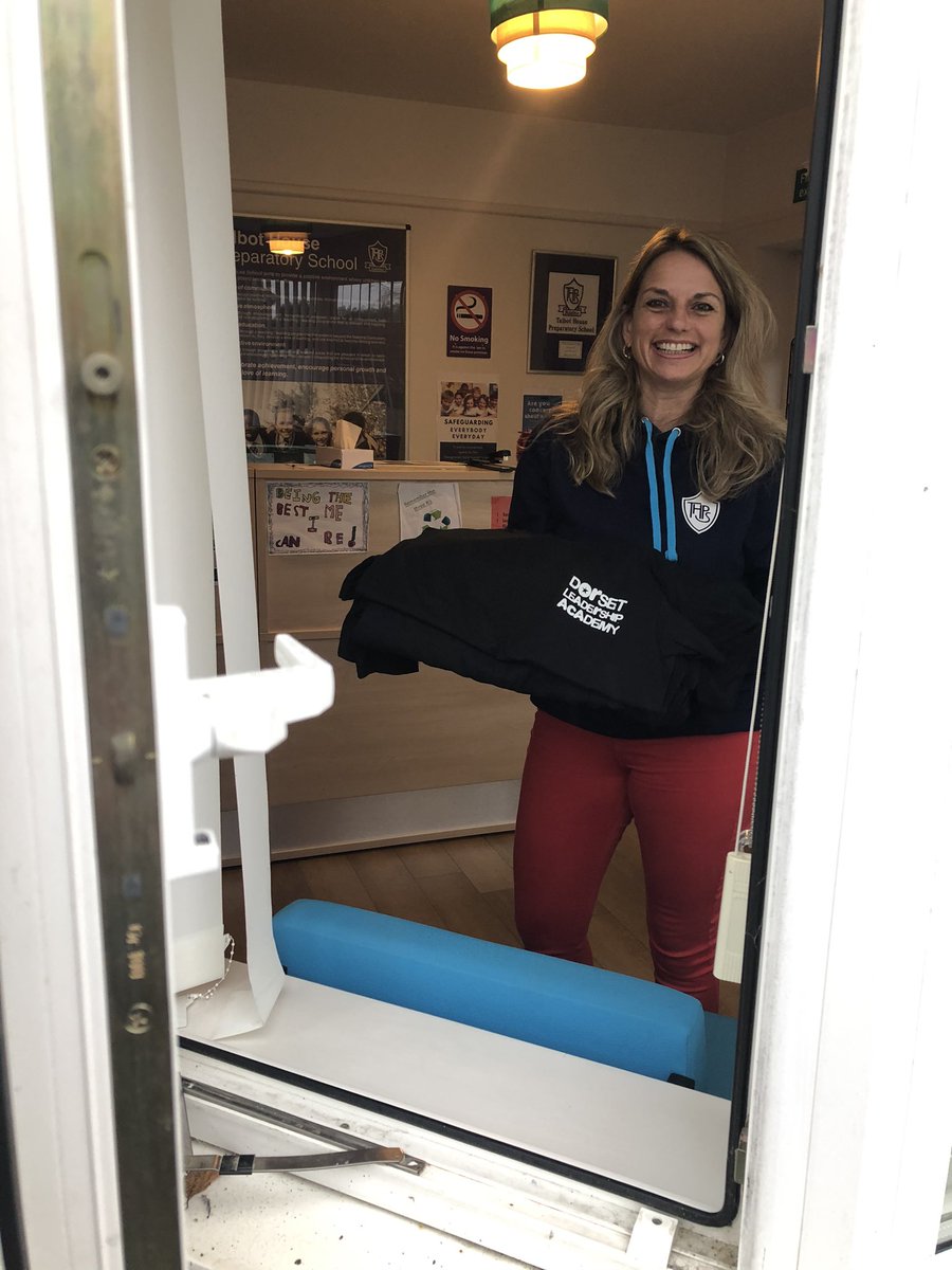 SGO_Bournemouth's tweet photo. It a wet day to deliver the Bronze Ambassador t-shirts to @TalbotHouseBmth but Mrs Butler will make sure they get to the right people. Well done for completing the Primary Leadership Academy training. @AvonbourneD @DorsetGames https://t.co/QoOh25ypoi