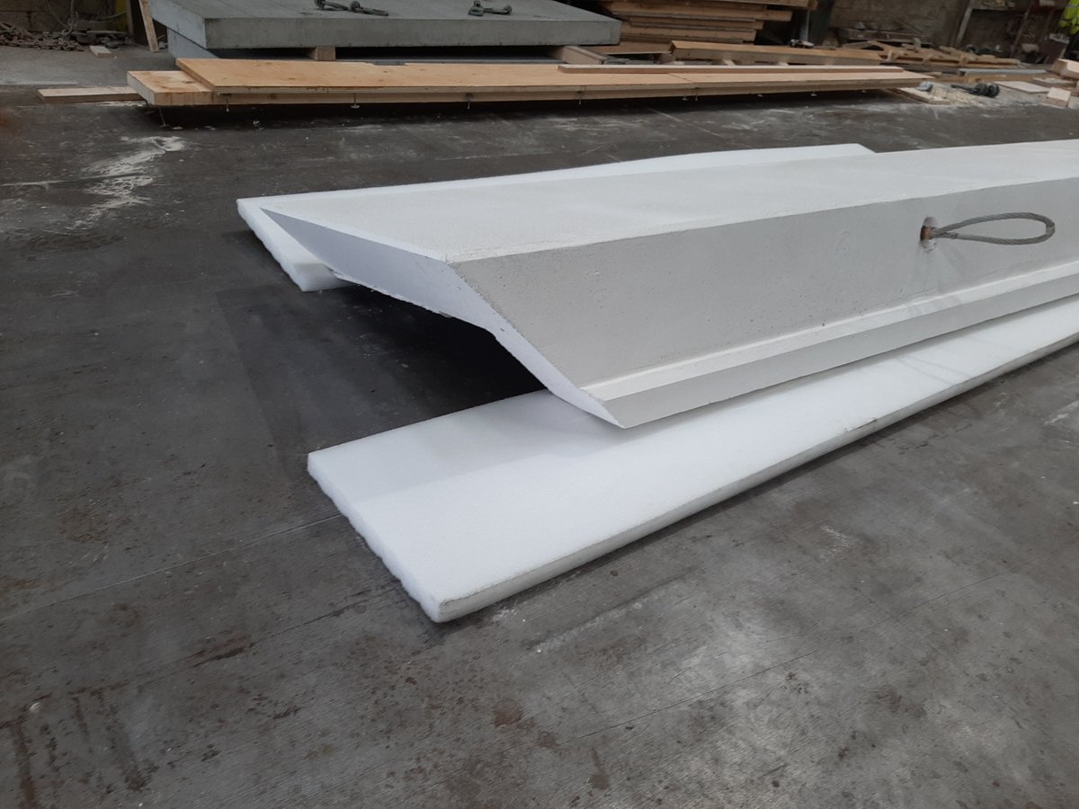 PeakEngineers's tweet photo. The first few units of architectural concrete getting ready for delivery to a bespoke newbuild house in Cressbrook, Derbyshire. Design and detailing by @PeakEngineers
#architecturalconcrete #structuralengineering #macrete https://t.co/g8i4afR4nW
